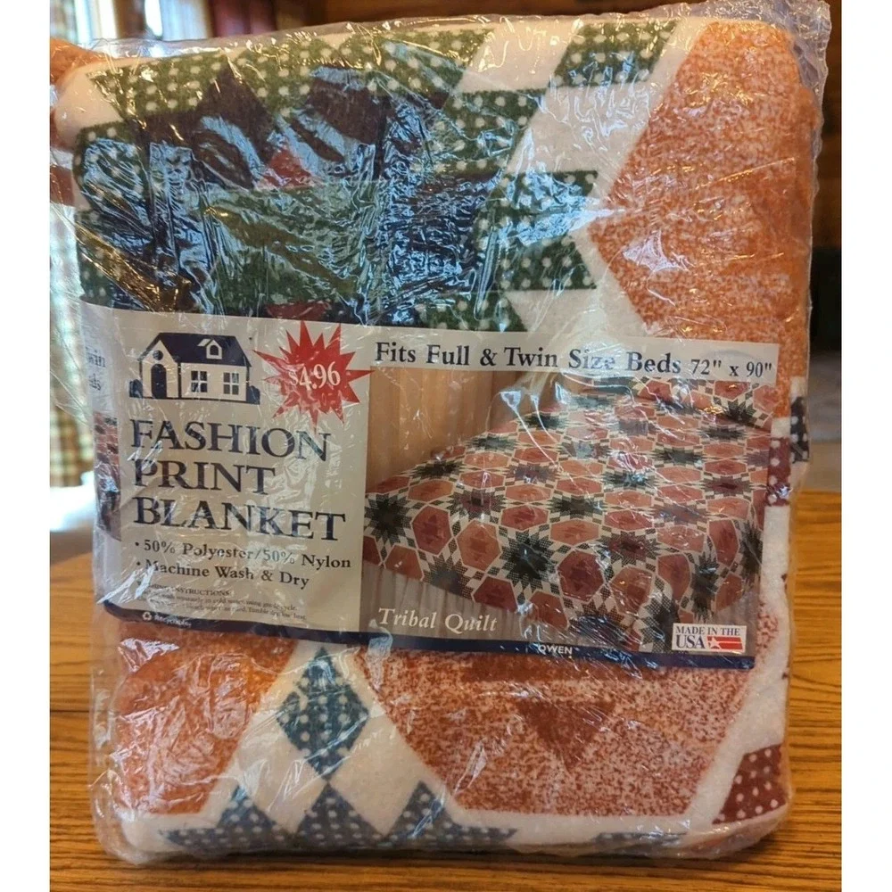 New Old Stock Vintage Fashion Print Blanket‎  Tribal Quilt Full/Twin 72